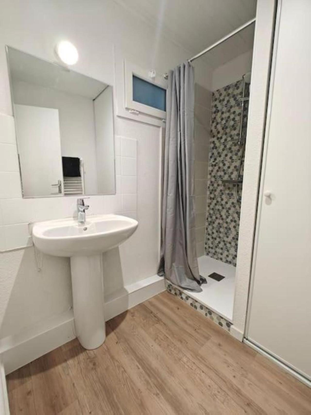 Logement Entier Style Chalet - 1 A 5 Pers - لانغون المظهر الخارجي الصورة